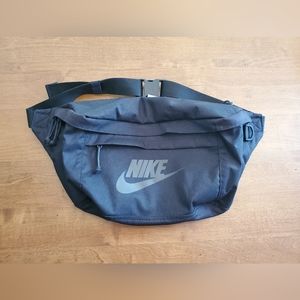 Nike bag crossbody waistbag